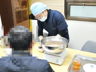 고객님을 모시고 만든 사향 공진단 (2020.01.07)