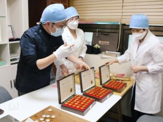 공진단 만드는 것을 직접 보니 더욱 믿음이가네요